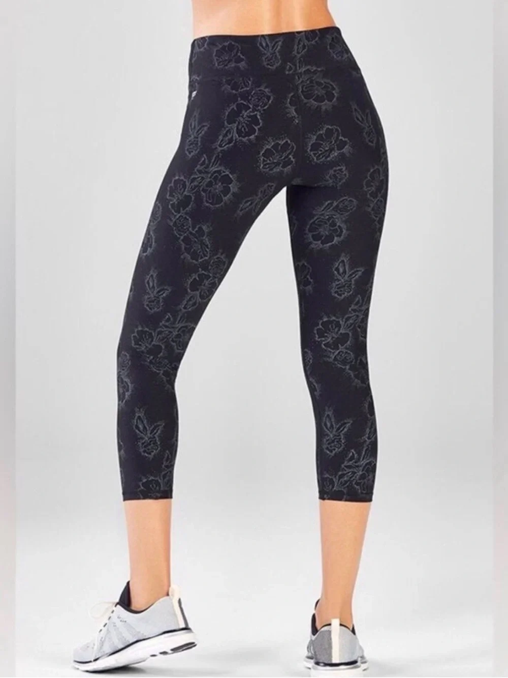 Fabletics Define PowerHold High-Waisted 7/8 Black Outlined Floral Leggings, L - Picture 7 of 10